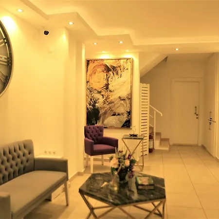 Yenier Lejlighedshotel 4*